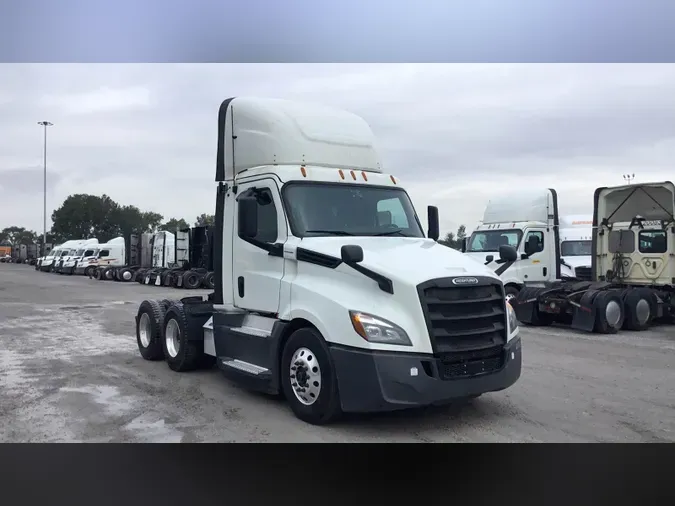 2020 Freightliner Cascadia 126d31c83b2d7d1a9e829966af911850bf4
