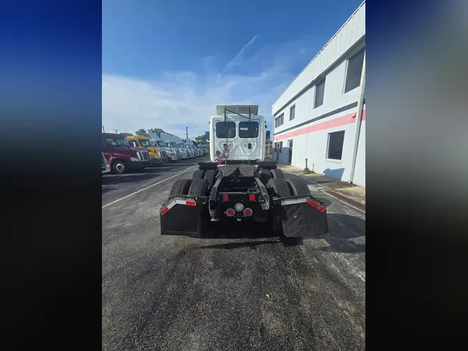 2016 FREIGHTLINER CASCADIA 125