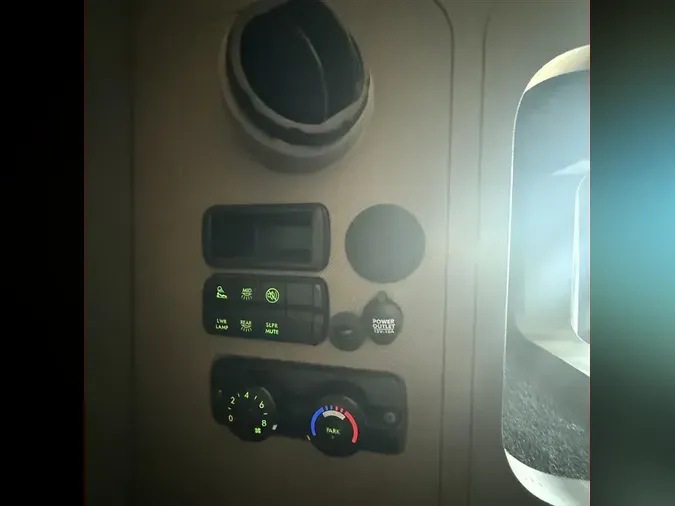 2020 FREIGHTLINER CASCADIA