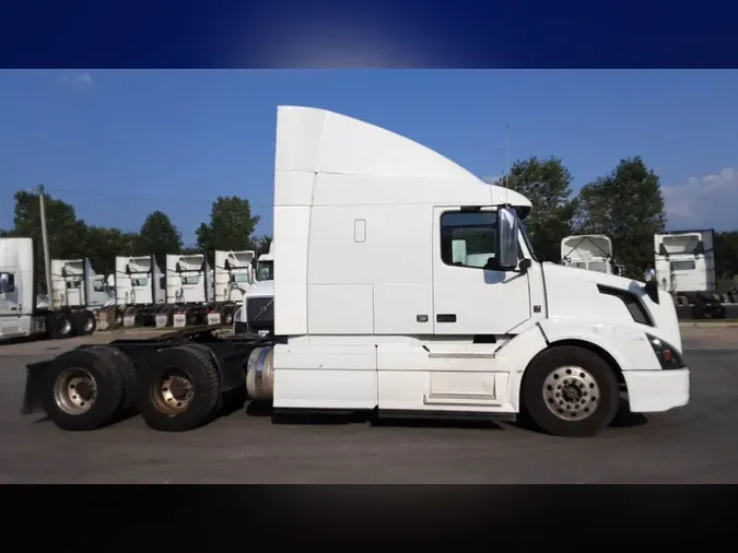 2018 Volvo VNL 740
