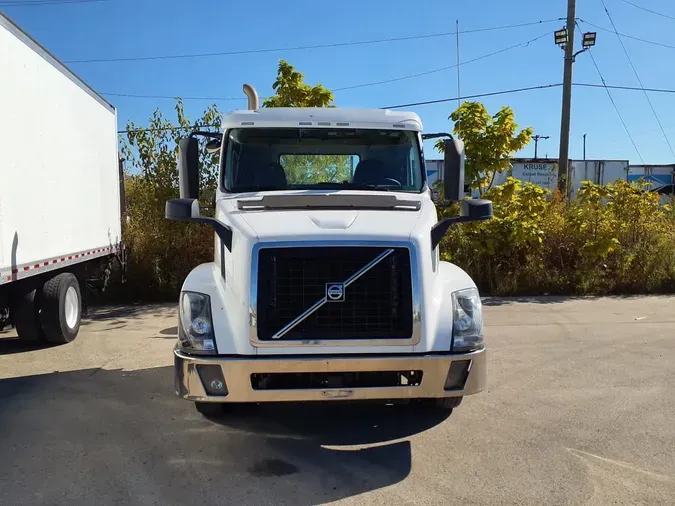 2018 VOLVO VNL64TRACTOR
