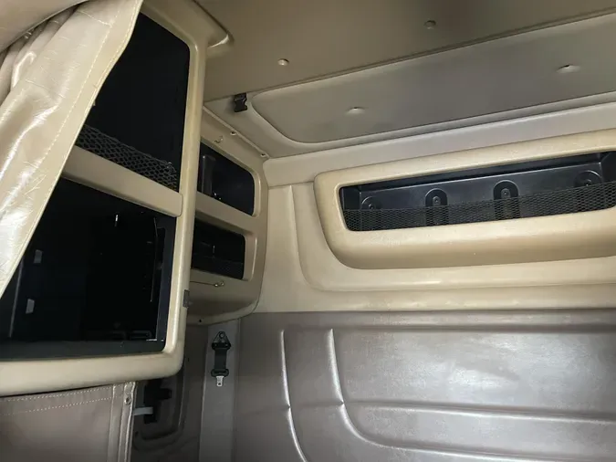 2023 Peterbilt 389d3215e02c742148f2f7ea0d72cc66863