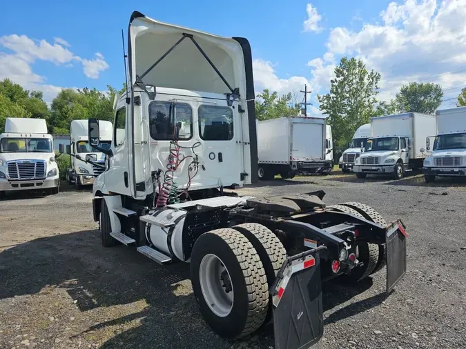 2019 FREIGHTLINER NEW CASCADIA 126d32b9cea9c162b13c8a67a7941538de5