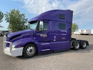 2018 VOLVO VNL64T860