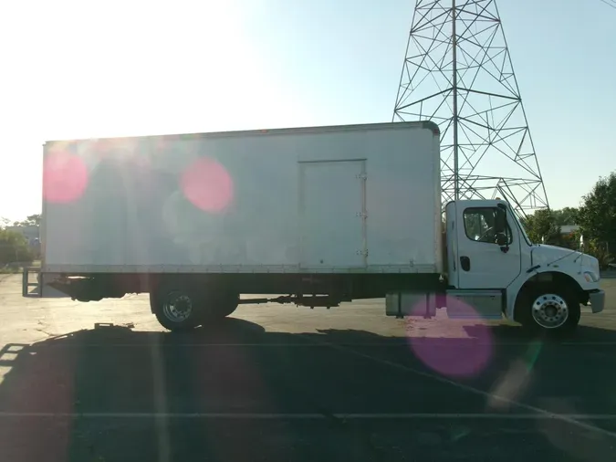 2020 Freightliner Business Class M2 106