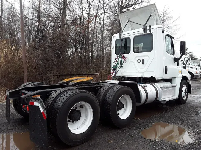 2019 FREIGHTLINER/MERCEDES CASCADIA 125