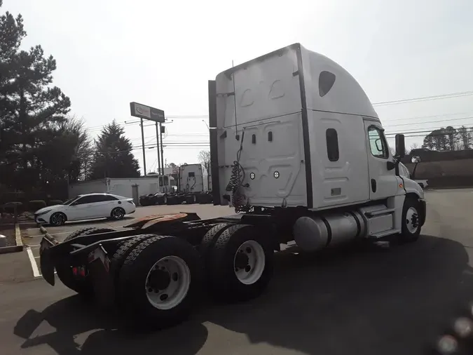 2019 FREIGHTLINER/MERCEDES CASCADIA 125