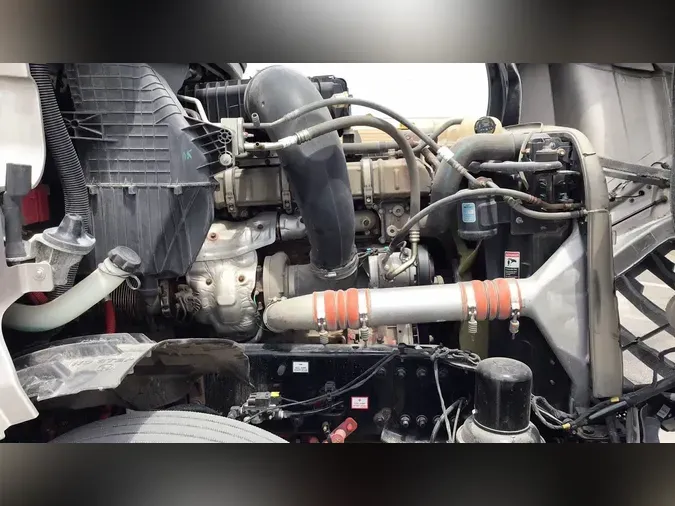 2021 Freightliner Cascadia 126