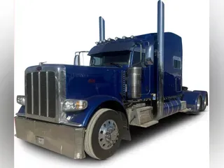 2022 Peterbilt 389