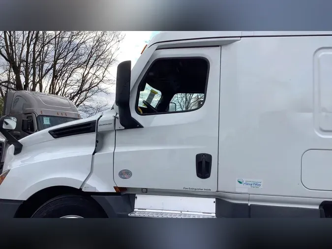 2022 Freightliner Cascadia 126d341bccabc1c2dea9ad8bde344536e71