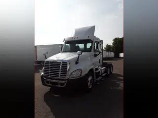 2017 FREIGHTLINER CASCADIA 125
