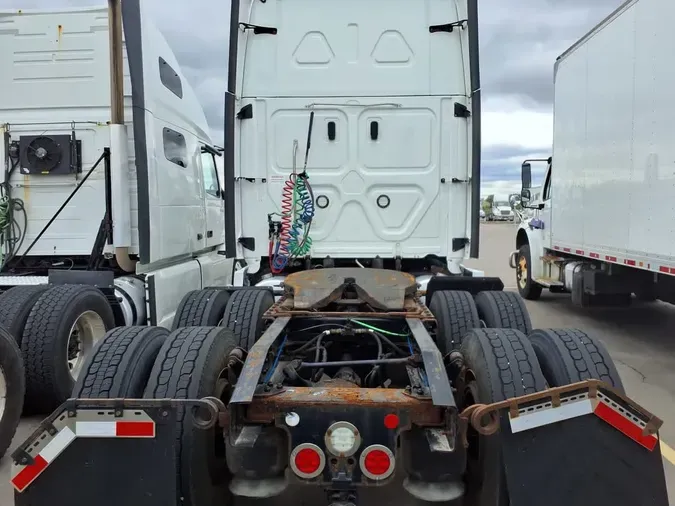 2019 FREIGHTLINER NEW CASCADIA PX12664