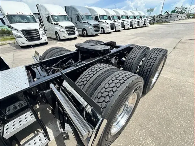 2022 Freightliner PT126SLP