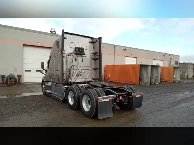 2022 Freightliner Cascadia 126d347090bb0e1e66ae1892c19e7b01275