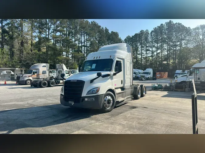 2021 Freightliner Cascadia 126