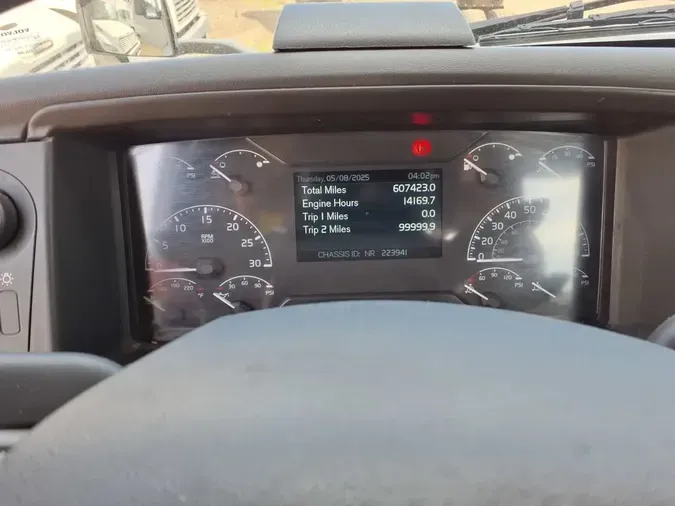 2019 VOLVO VNL
