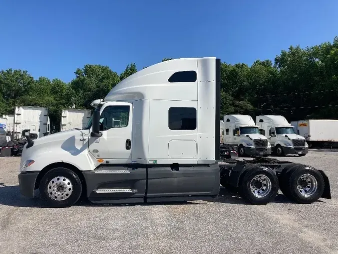 2020 International LT625