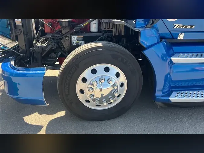 2022 KENWORTH T680