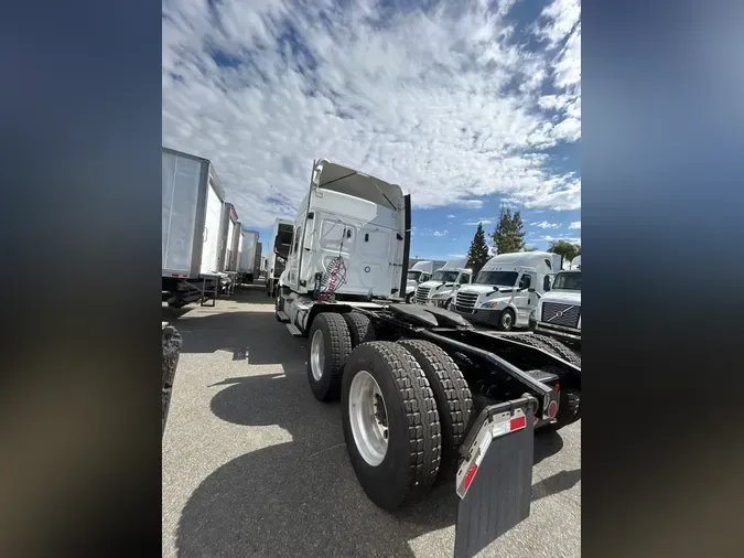 2020 FREIGHTLINER/MERCEDES NEW CASCADIA 116