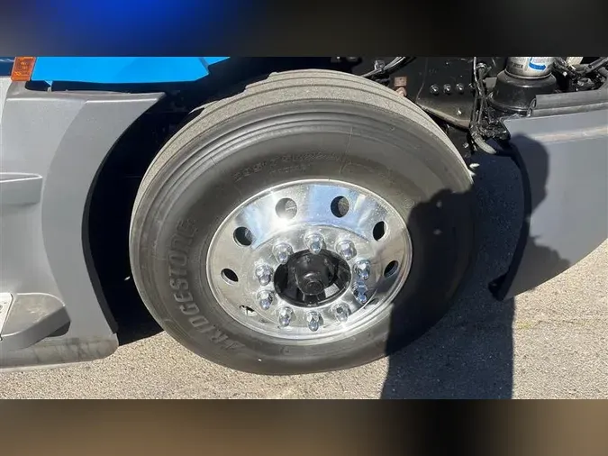 2022 FREIGHTLINER CA126