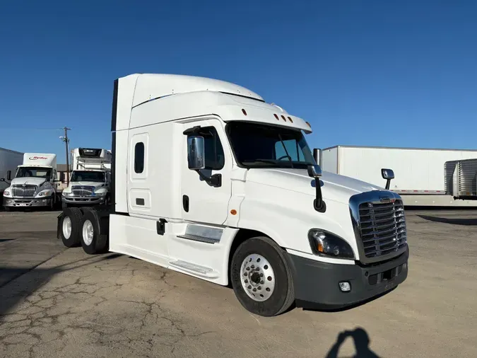 2017 FREIGHTLINER/MERCEDES CASCADIA 125