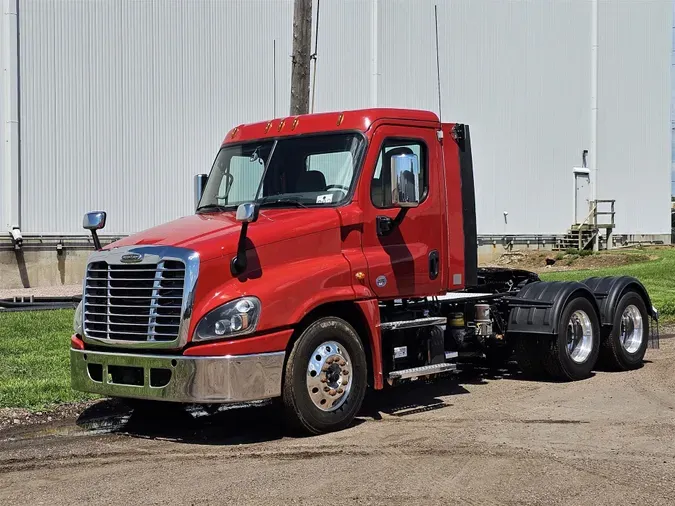2020 Freightliner Cascadia