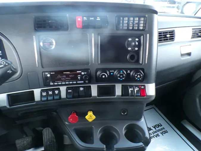 2022 Kenworth T680d367099324c49bc66c7a0489b9d325d1