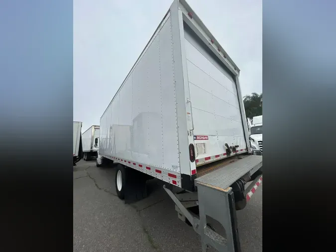 2020 FREIGHTLINER/MERCEDES M2 106