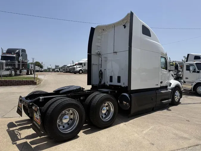 2022 Peterbilt 579d369bcb30613ee032f3802bc36c23fc0