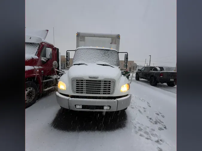 2017 FREIGHTLINER/MERCEDES M2 106