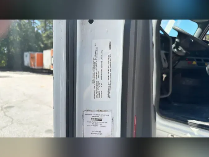 2020 Freightliner Cascadia 126