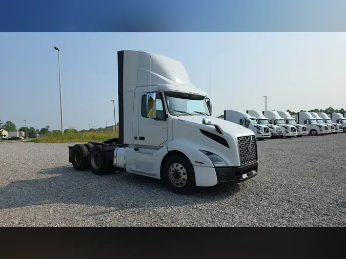2019 Volvo VNL300