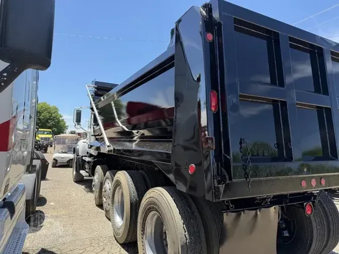 2006 MACK GRANITE CV713