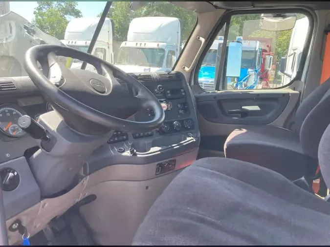 2020 FREIGHTLINER CASCADIA 125