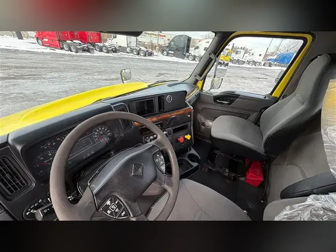 2019 INTERNATIONAL RH613