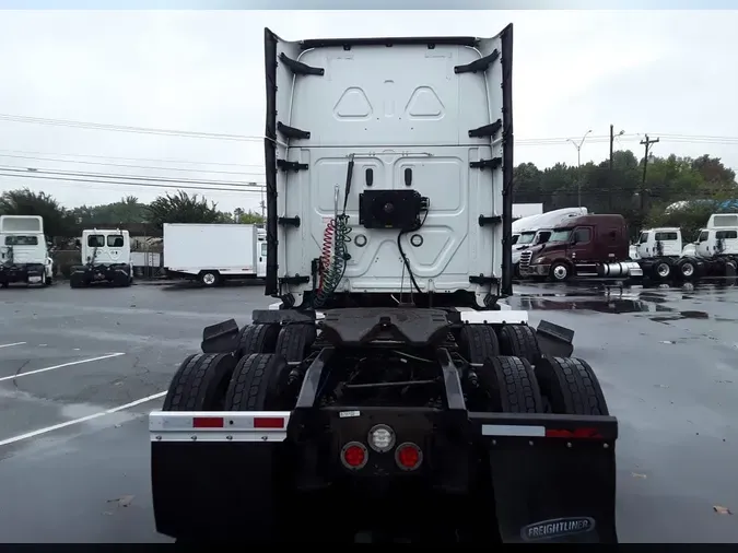 2019 FREIGHTLINER NEW CASCADIA PX12664