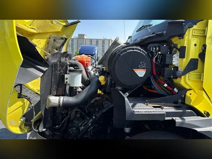 2018 INTERNATIONAL RH613