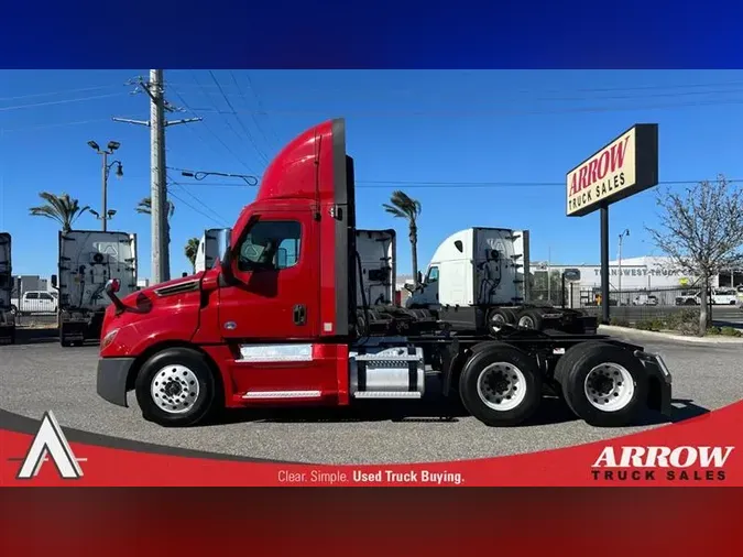 2022 FREIGHTLINER CA126