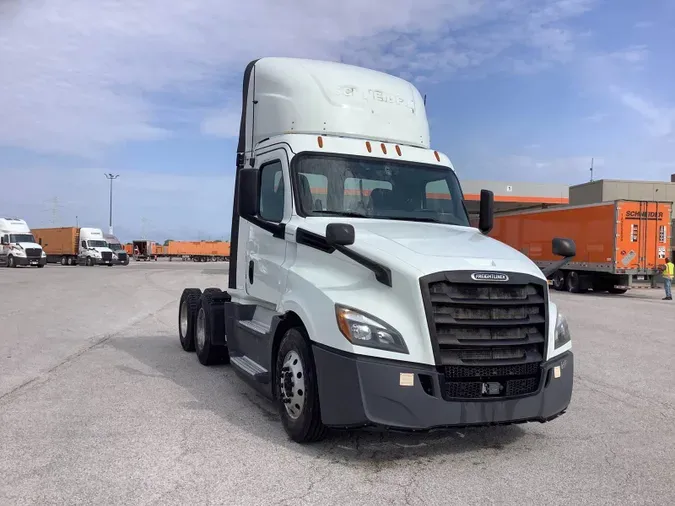 2019 Freightliner Cascadia 126d3822651801b27f0413b45006fc6acf6
