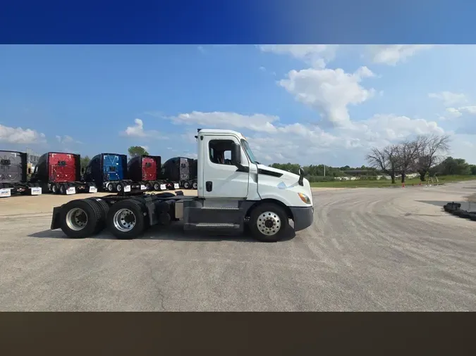 2019 Freightliner Cascadia 126d382d1729239805b377dc0bd5030ef88
