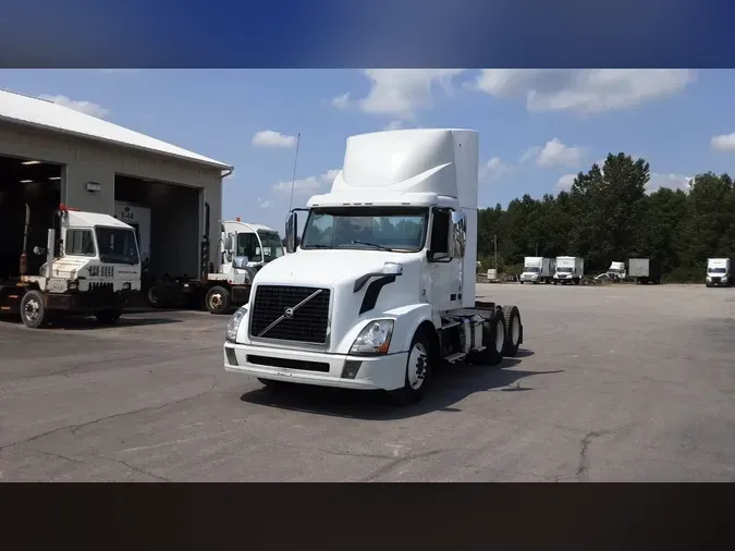 2016 Volvo VNL300