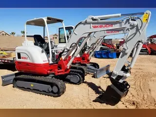 2020 TAKEUCHI TB235-2R