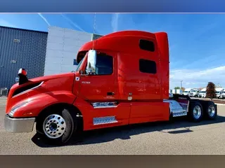 2023 VOLVO VNL64T860