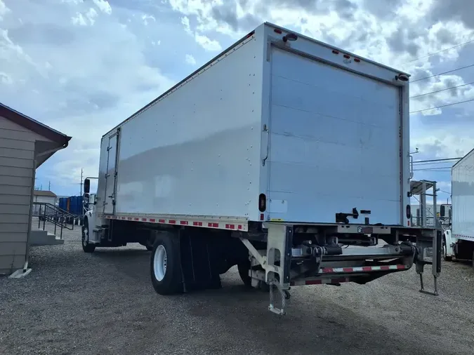2019 FREIGHTLINER/MERCEDES M2 106