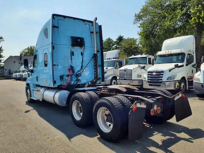 2018 FREIGHTLINER CASCADIA 125