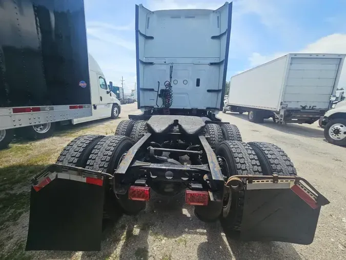 2020 NAVISTAR INTERNATIONAL LT625 SLPR CAB