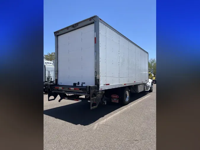 2019 Peterbilt 330