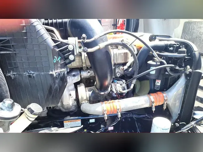 2021 FREIGHTLINER CA126