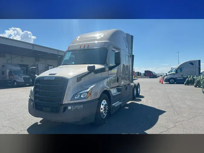 2024 Freightliner Cascadia 126