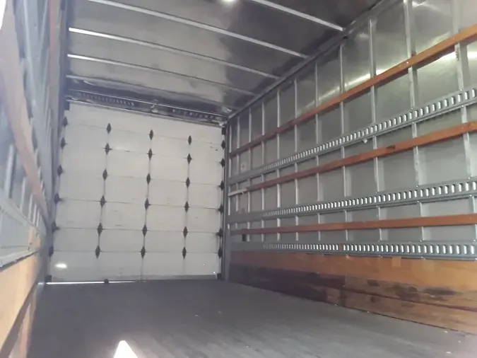 2018 FREIGHTLINER/MERCEDES M2 106